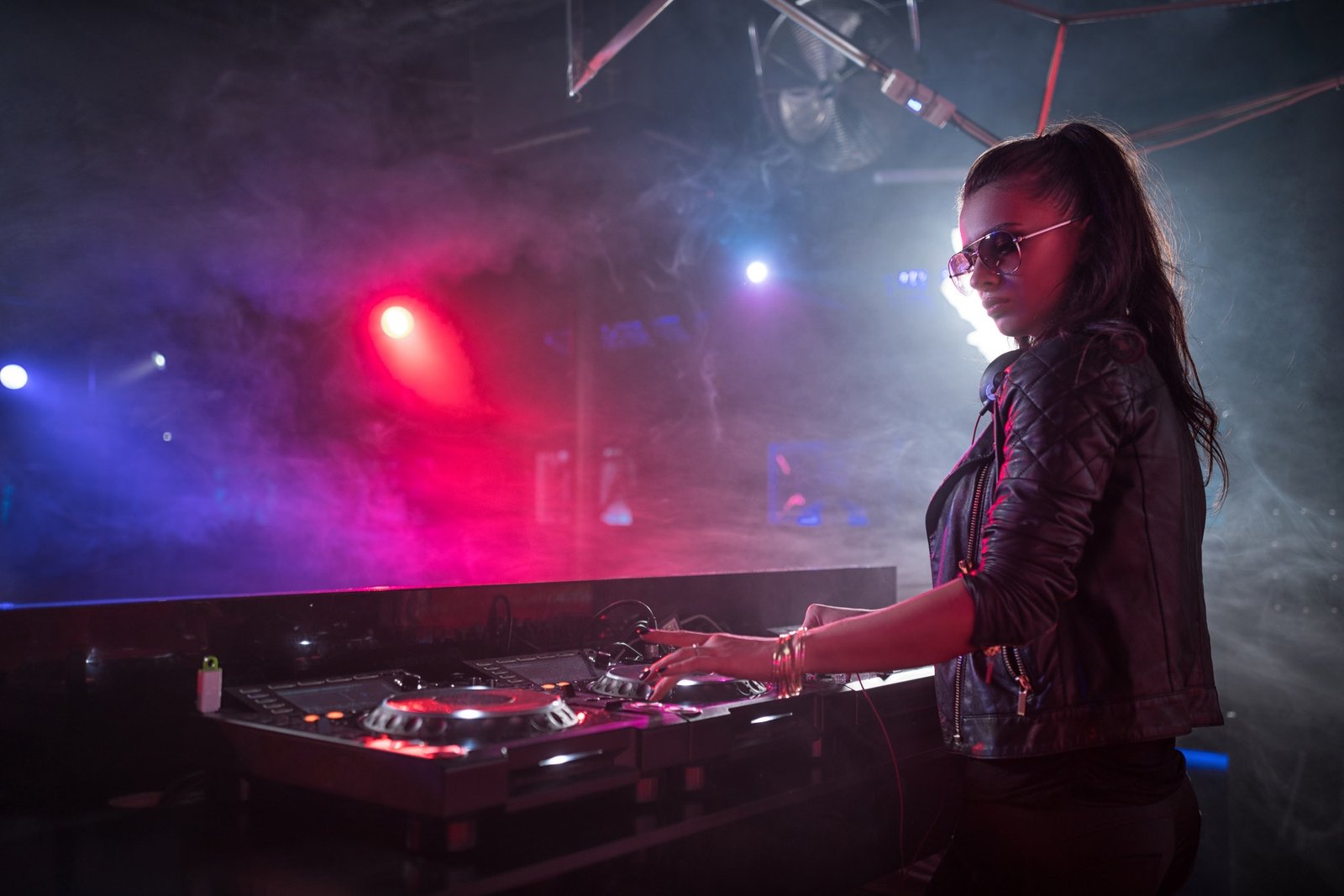 Live DJ
